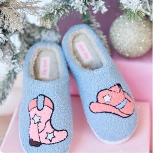 Pink Lily Cozi Western Shearling Slippers